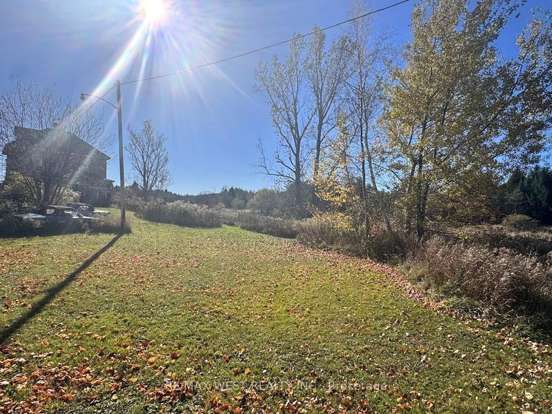 211 Queen St W, Springwater, L0L 1P0 | Image 3