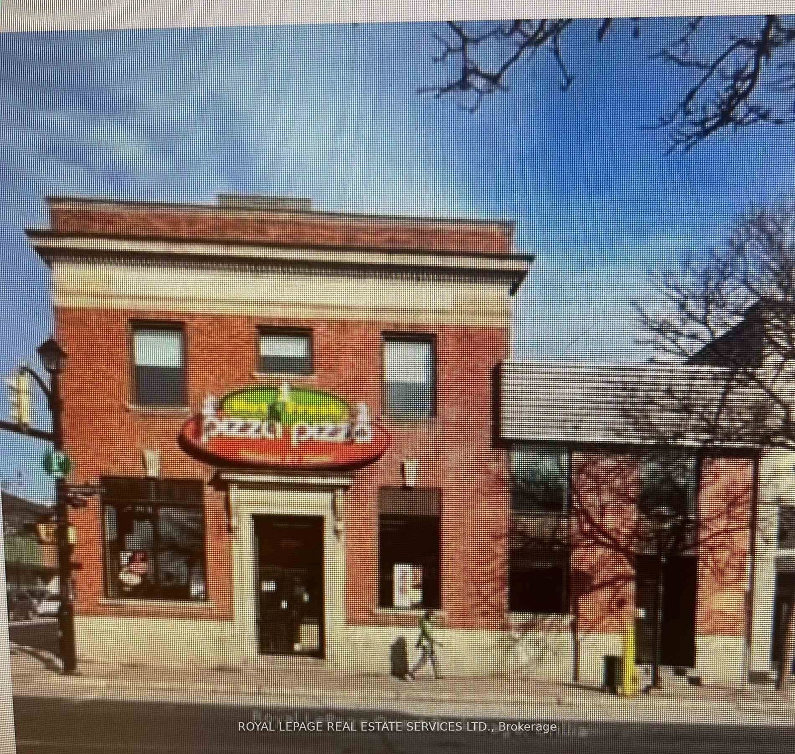 82 Mississaga Street E, Unit Upper 3rd Floor