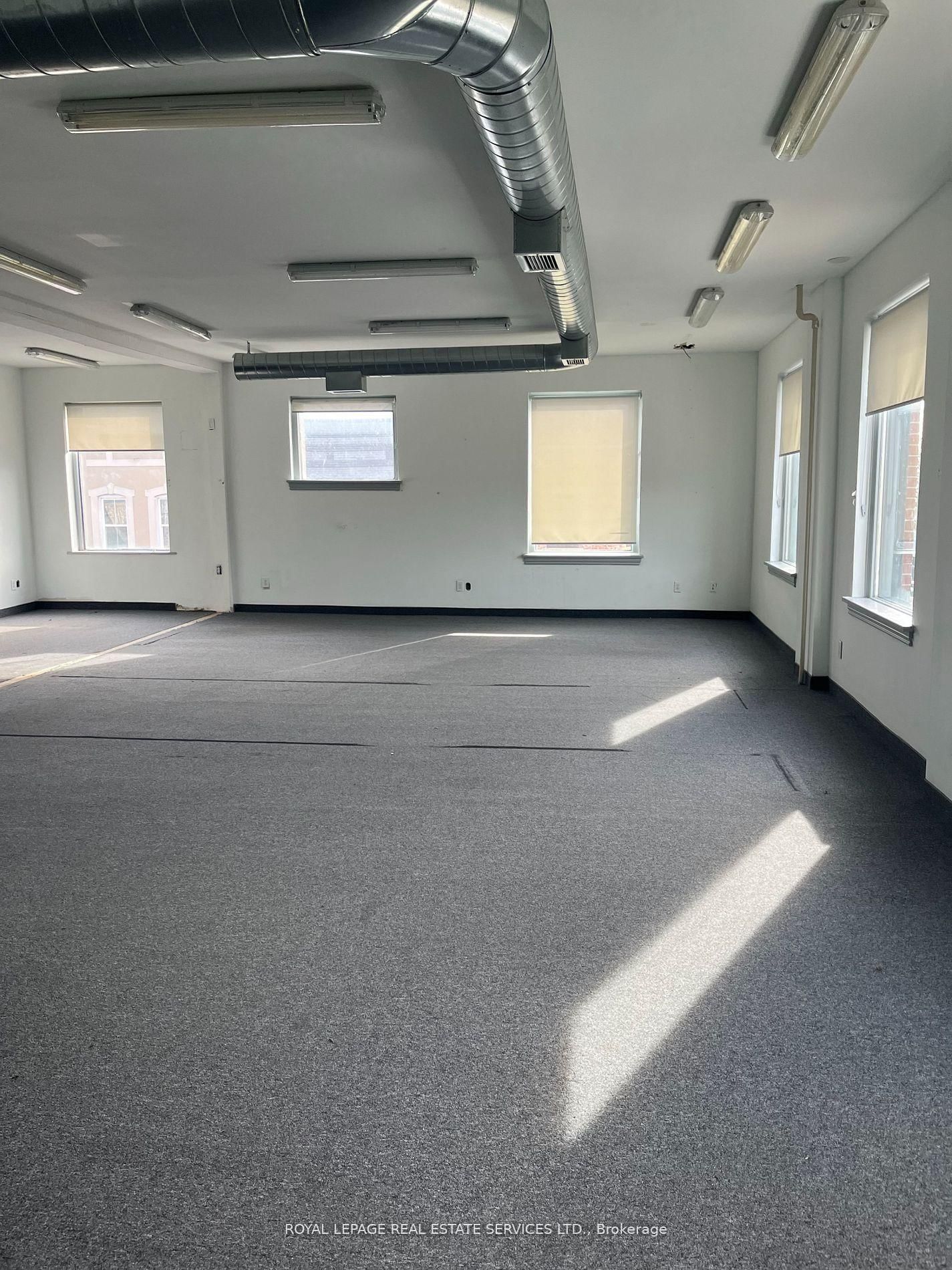 82 Mississaga Street E, Unit Upper 3rd Floor - Photo 2