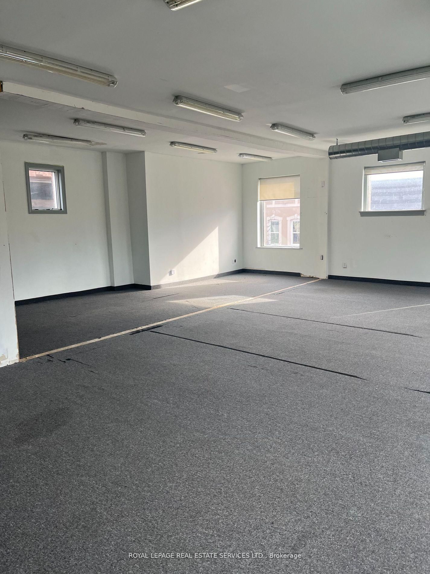 82 Mississaga Street E, Unit Upper 3rd Floor - Photo 3