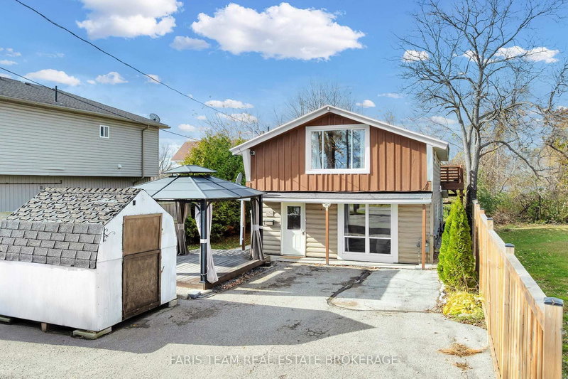 3 Courtland St, Orillia, L3V 1A4 | Image 2