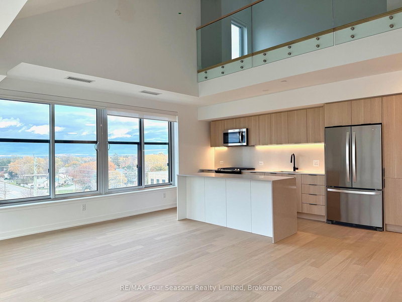 604 - 31 Huron St, Collingwood, L9Y 5T7 | Image 2