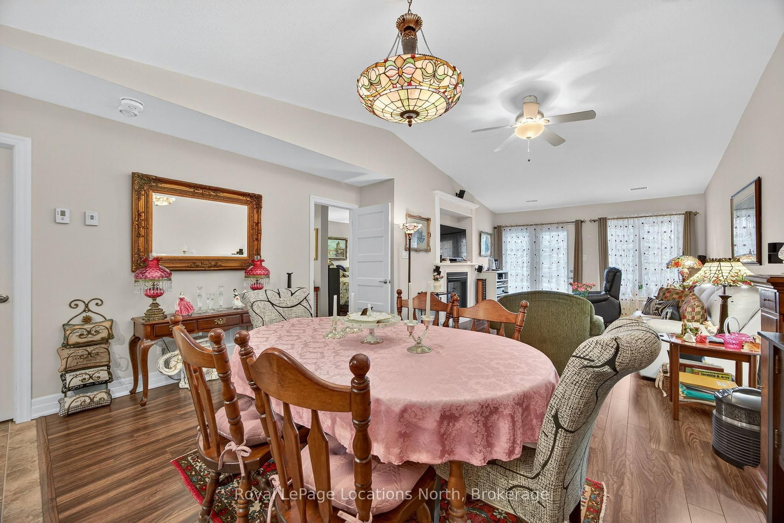 Townhouse for sale at 19 Chestnut Lane, Wasaga Beach, Ontario, L9Z 0G4 - Wasaga Beach - MLS: S12523074