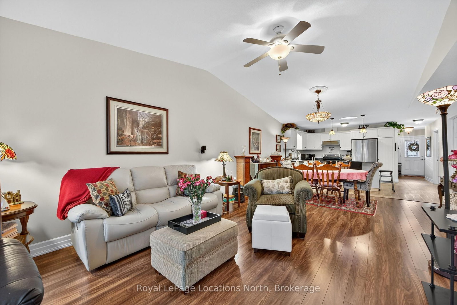 Townhouse for sale at 19 Chestnut Lane, Wasaga Beach, Ontario, L9Z 0G4 - Wasaga Beach - MLS: S12523074