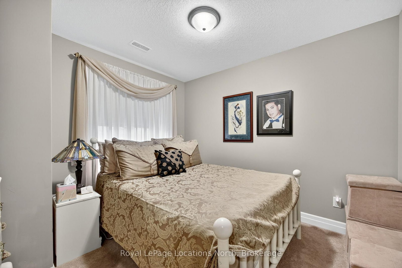 Townhouse for sale at 19 Chestnut Lane, Wasaga Beach, Ontario, L9Z 0G4 - Wasaga Beach - MLS: S12523074