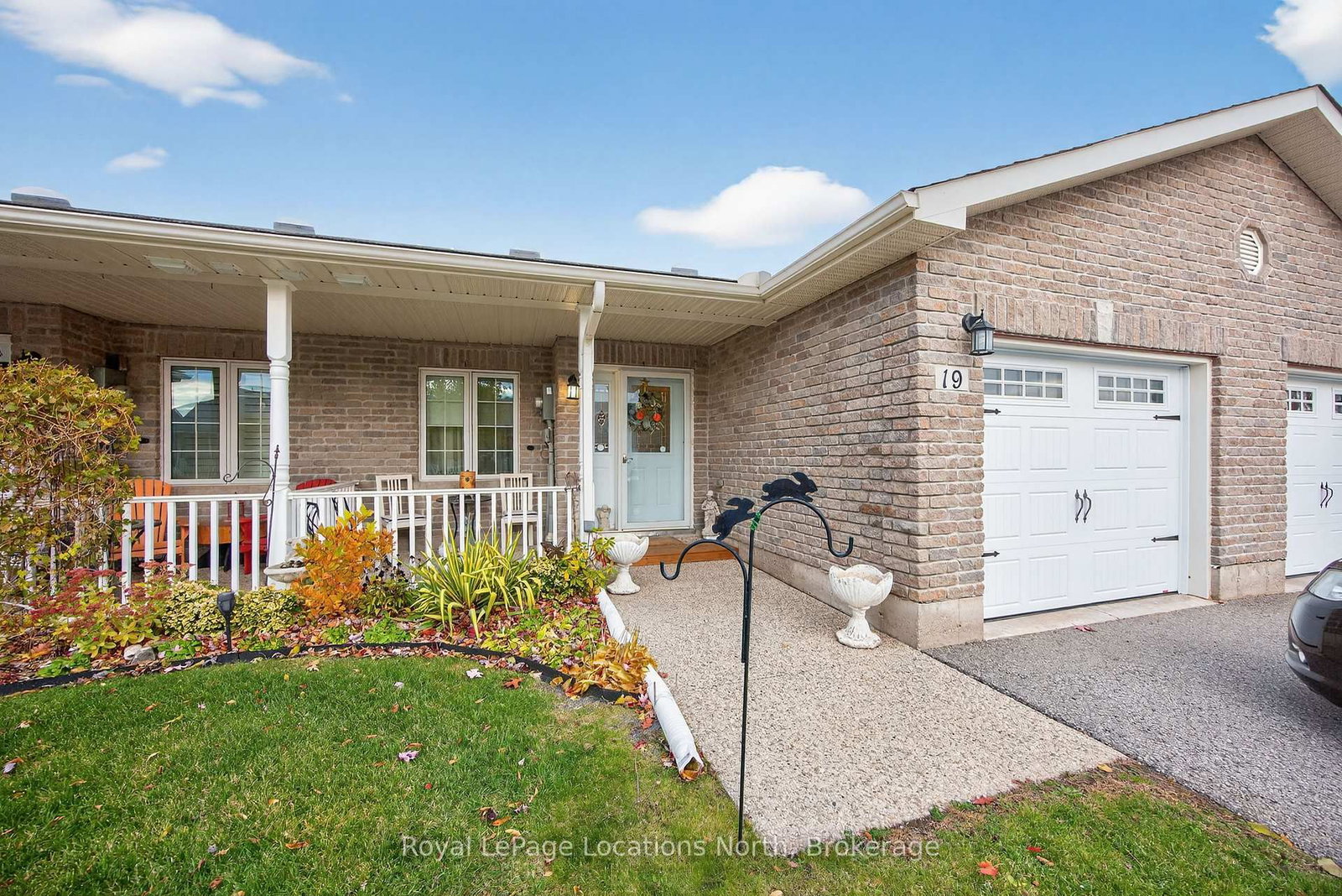 Townhouse for sale at 19 Chestnut Lane, Wasaga Beach, Ontario, L9Z 0G4 - Wasaga Beach - MLS: S12523074