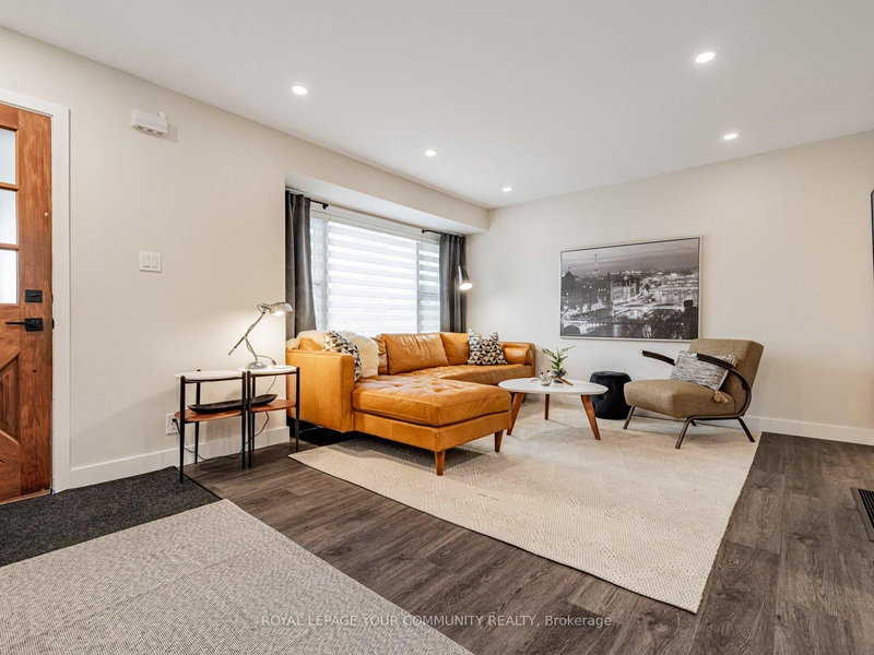 6 Newton St, Barrie, L4M 3N3 | Image 2