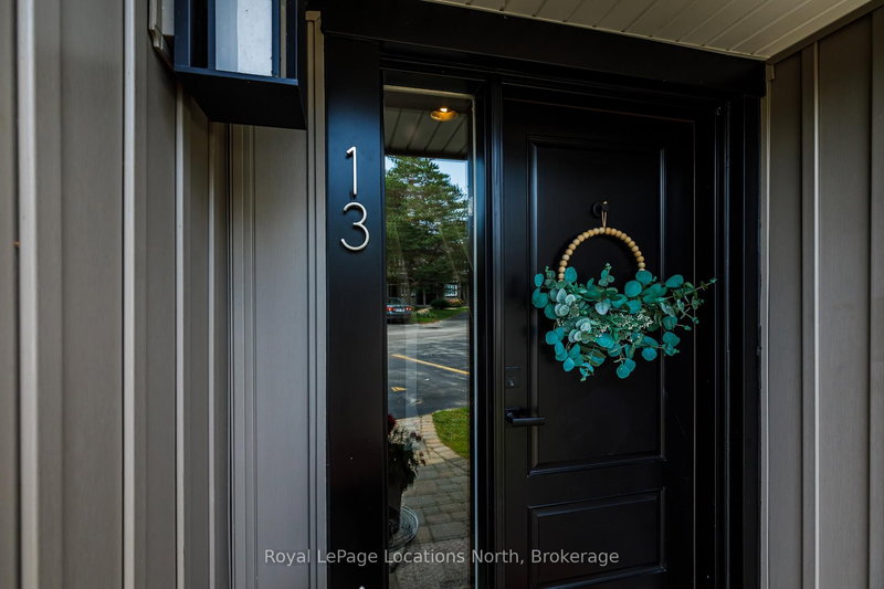 13 - 5 Harbour St E, Collingwood, L9Y 5C5 | Image 2