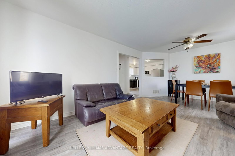 Main - 16 Nicole Marie Ave, Barrie, L4M 6Y8 | Image 3