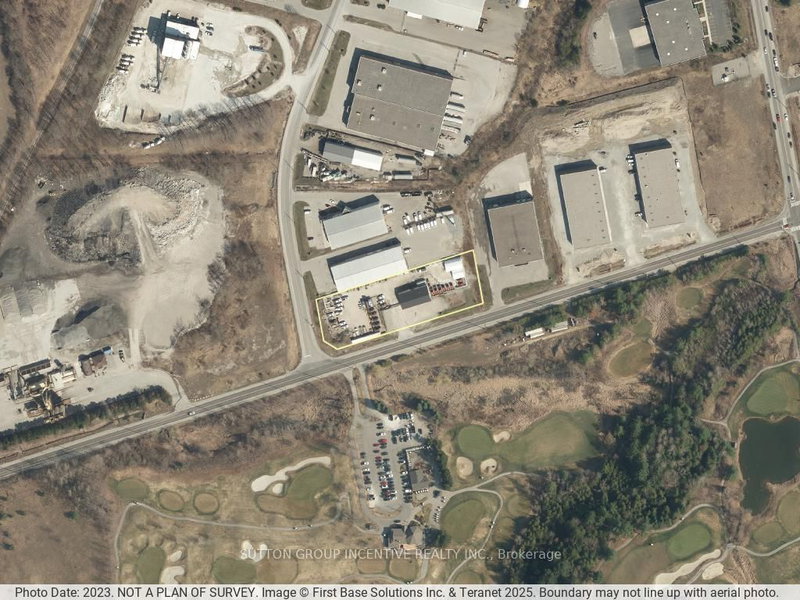 218 Lockhart Rd, Barrie, L4N 9G8 | Image 2