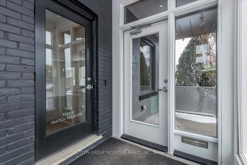 18 Worsley St, Barrie, L4M 1L4 | Image 3