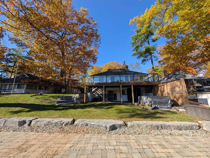 1103 Mosley St, Wasaga Beach, L9Z 2G1 | Image 2