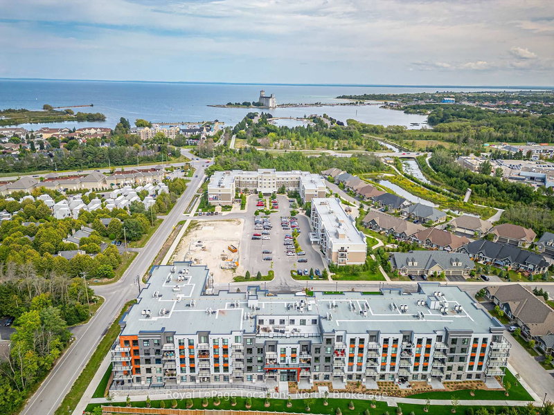 509 - 4 Kimberly Lane, Collingwood, L9Y 5B4 | Image 2