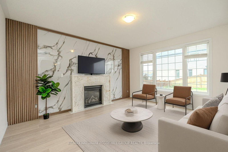 3027 Monarch Dr, Orillia, L3V 8K3 | Image 2