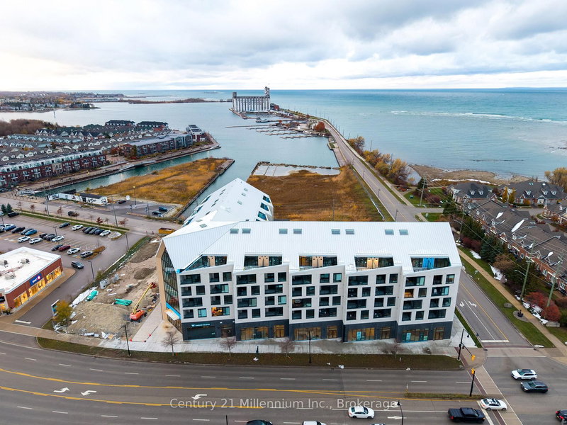 416 - 31 Huron St, Collingwood, L9Y 0E8 | Image 2