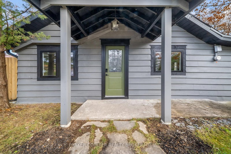 283 Tiny Beaches Rd S, Tiny, L0L 2J0 | Image 3