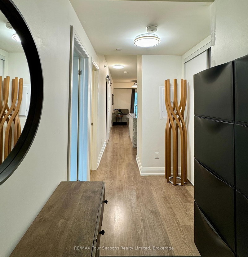 108 - 17 Spooner Cres, Collingwood, L9Y 1T3 | Image 2