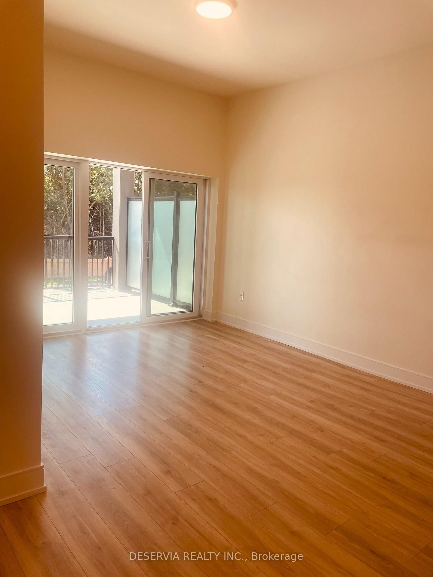 Condo for lease at Unit 205-121 Mary Street, Clearview, Ontario, L0M 1G0 - Creemore - MLS: S12560940