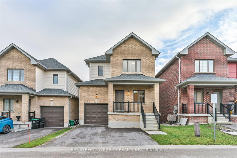 17 BEDFORD ESTATES Cres, Barrie, L4N 9K5 | Image 2