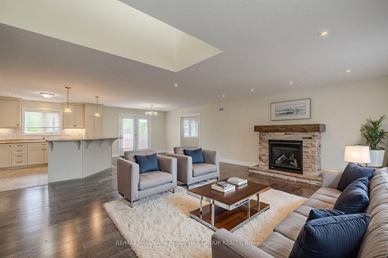 10 Grew Cres, Penetanguishene, L9M 0A4 | Image 3