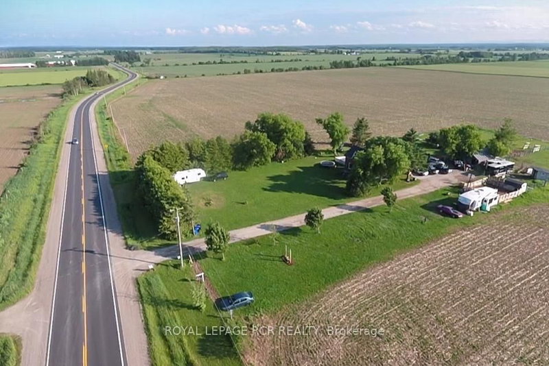 2606 Crossland Rd, Springwater, L0L 1P0 | Image 2