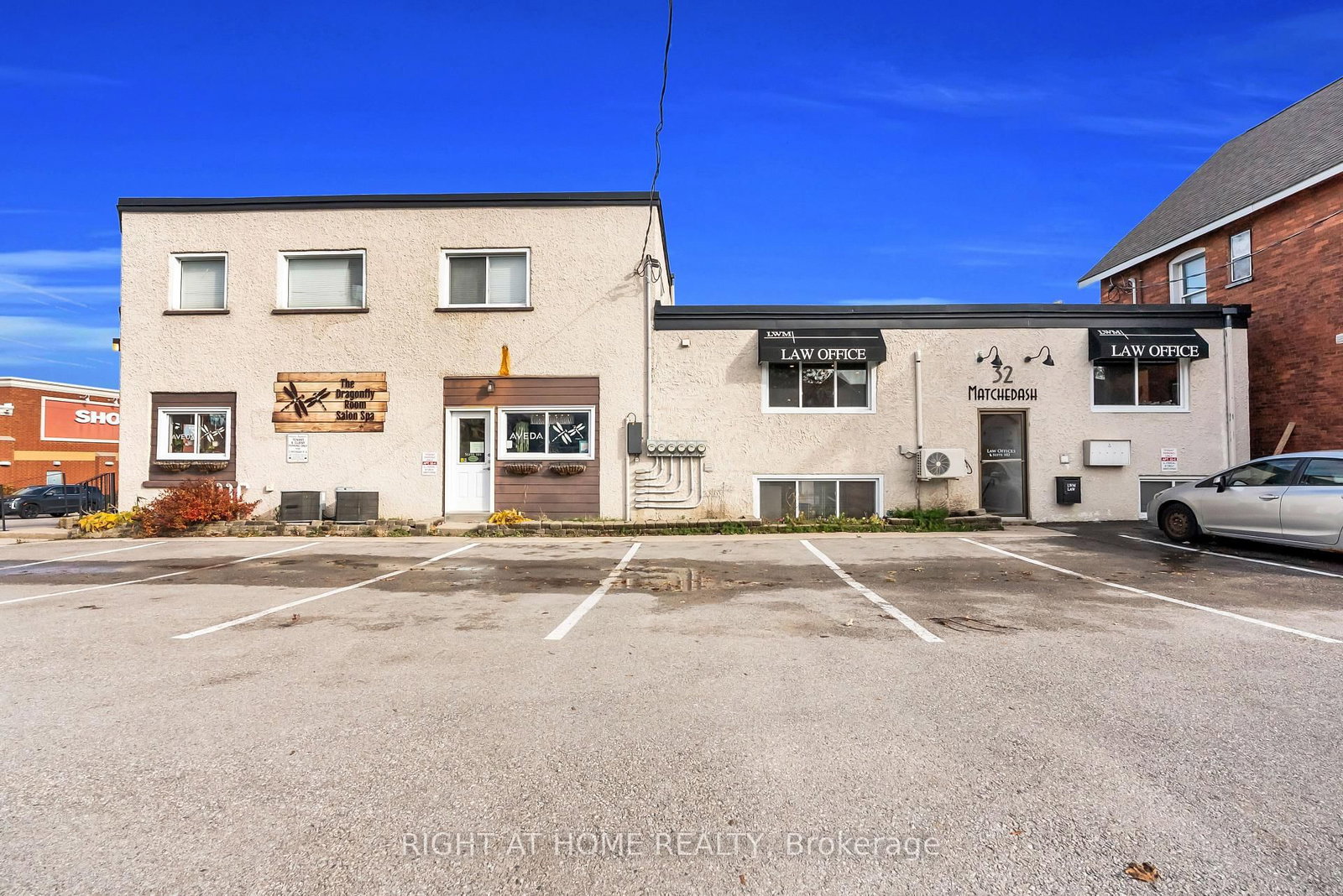 32 Matchedash Street N - Photo 2