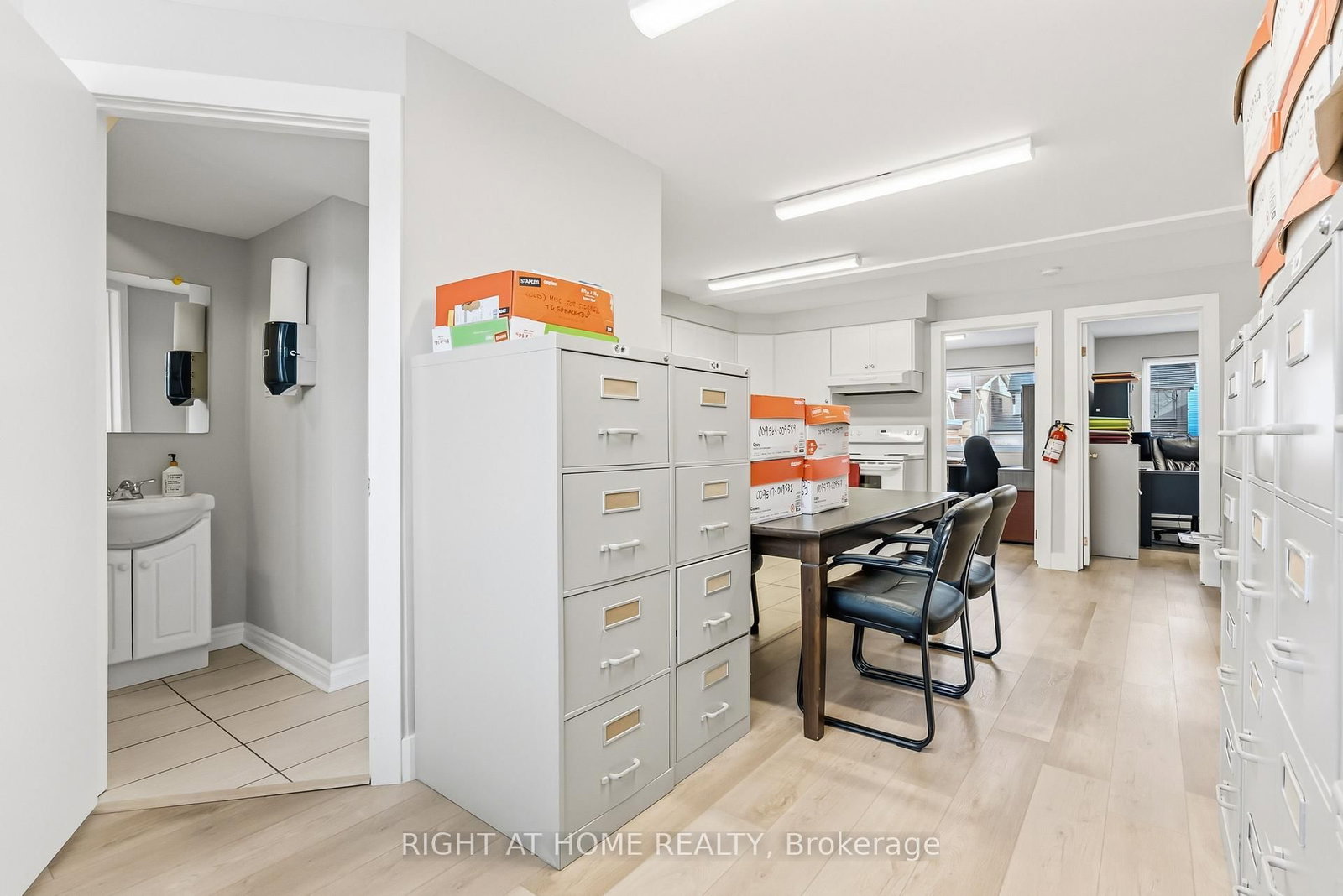 32 Matchedash Street N - Photo 39