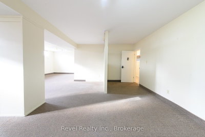 339 Hume Street — photo 4