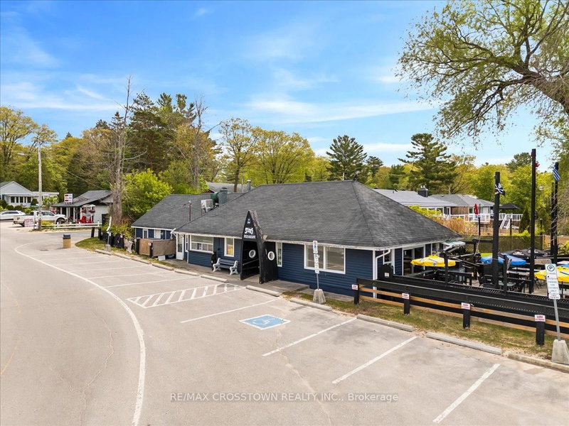 369 Balm Beach Rd W, Tiny, L0L 2J0 | Image 2