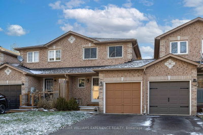 Townhouse leased at 27-38 Kenwell Crescent, Barrie, Ontario, L4N 0Z6 - Holly - MLS: S12585750
