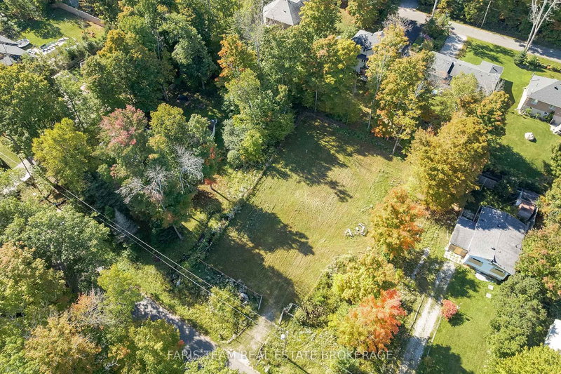 76 McArthur Dr, Penetanguishene, L9M 1W9 | Image 3