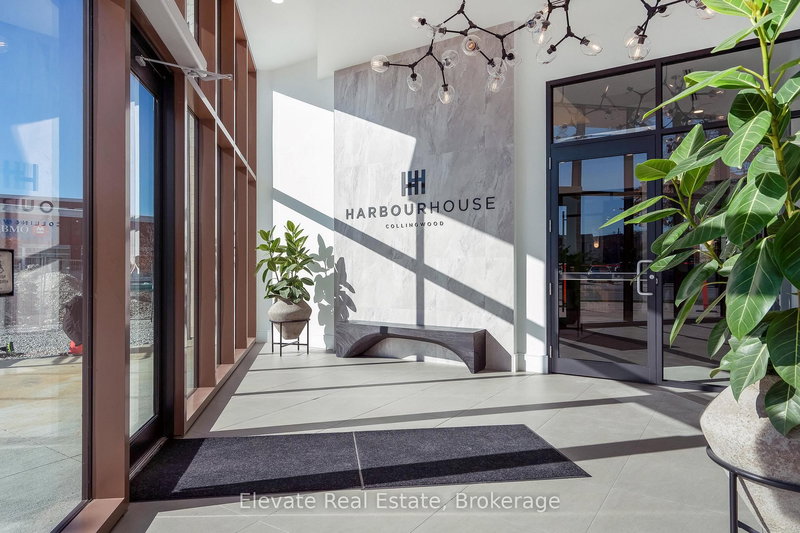 305 - 31 Huron St, Collingwood, L9Y 5T7 | Image 2