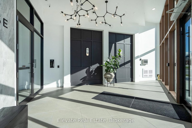 305 - 31 Huron St, Collingwood, L9Y 5T7 | Image 3