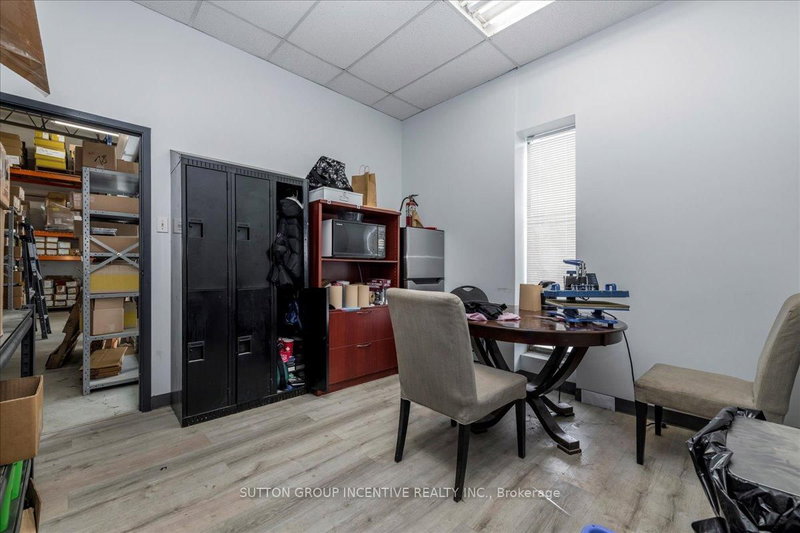 10 - 18 Alliance Blvd, Barrie, L4M 5A5 | Image 2