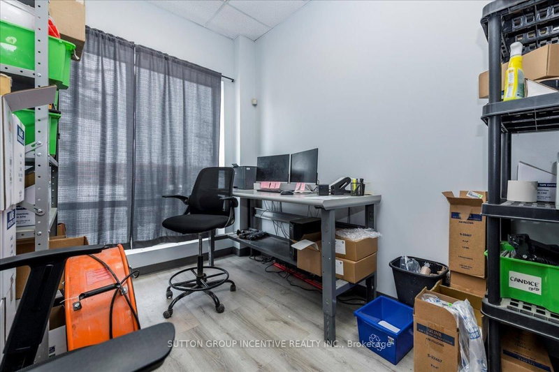 10 - 18 Alliance Blvd, Barrie, L4M 5A5 | Image 3