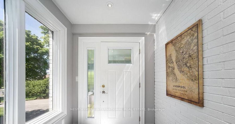 98 Blake St, Barrie, L4M 1J9 | Image 2