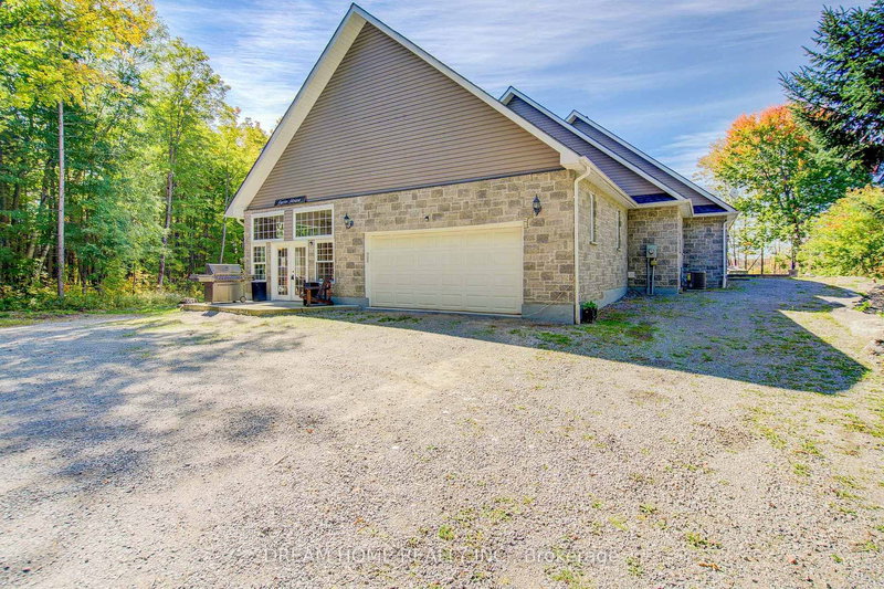 1119 Sajnovic Pl, Ramara, L3V 0L8 | Image 3