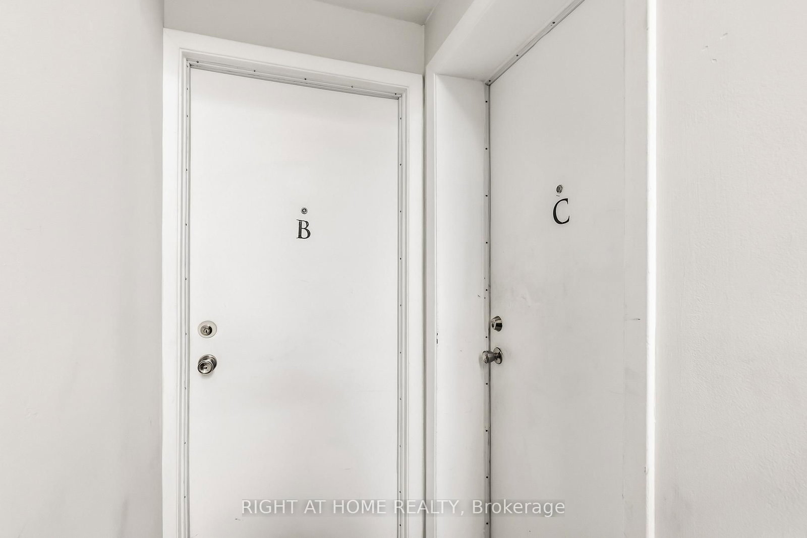 32 Matchedash Street N - Photo 33