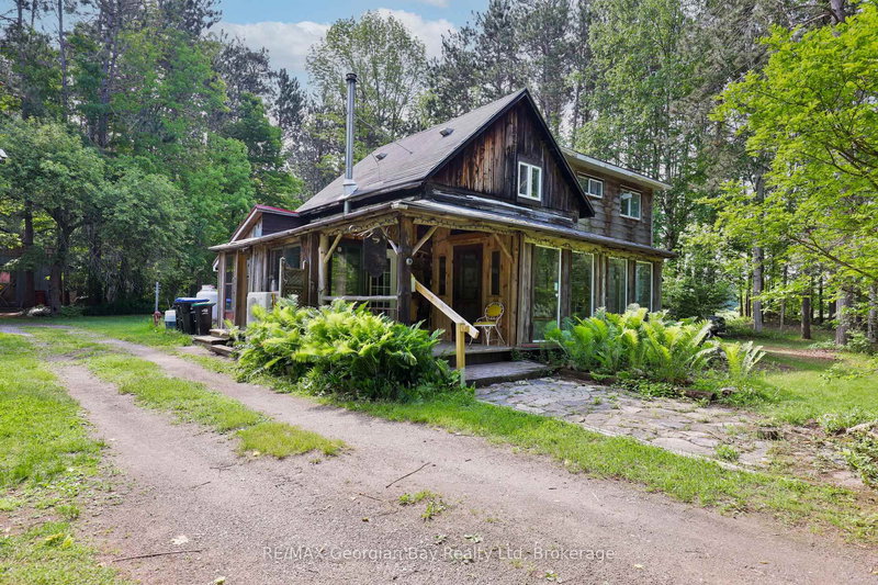 1445 Cedar Point Rd, Tiny, L9M 0T8 | Image 2