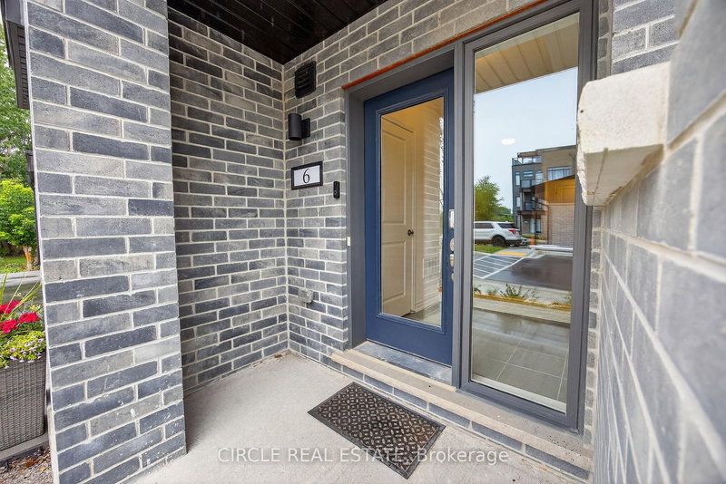 6 Wyn Wood Lane, Orillia, L3V 8P6 | Image 3