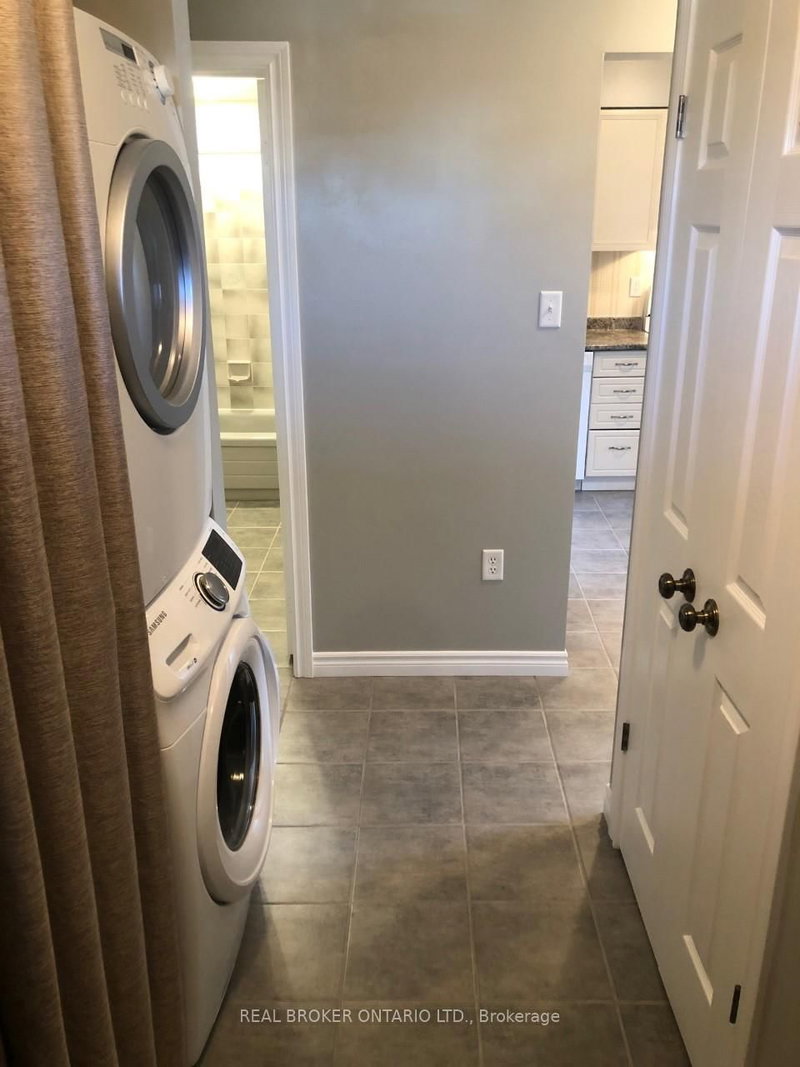 1 - 30 Loggers Ru, Barrie, L4N 6W2 | Image 3