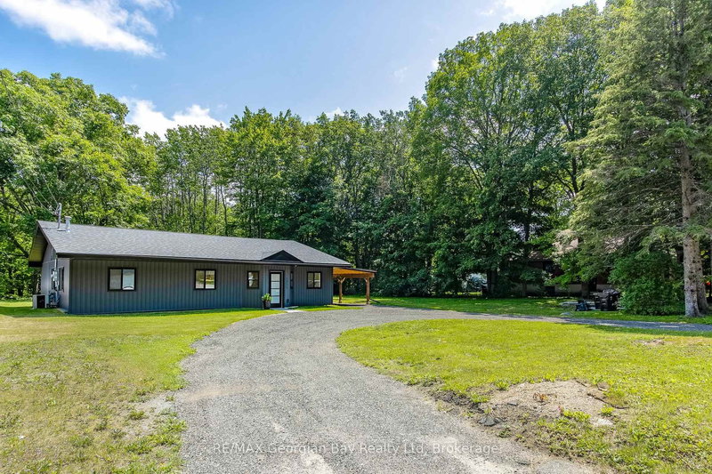 1311 Everton Rd, Midland, L4R 5J5 | Image 3