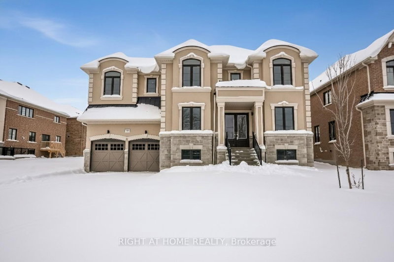 215 SUTHERLAND St S, Clearview, L0M 1S0 | Image 2