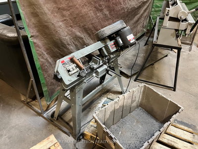 31 Saunders Rd | Barrie | Image