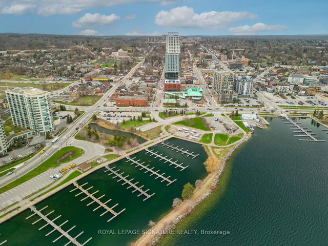 2201 - 39 Mary Street