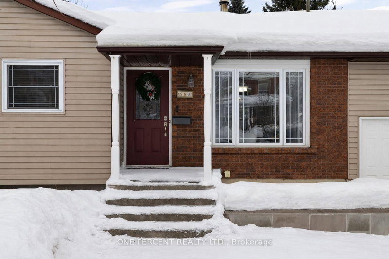 268 MISSISSAGA St W, Orillia, L3V 3B8 | Image 3