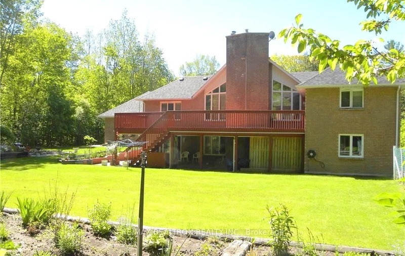 43 Staglir Dr, Tiny, L9M 0H2 | Image 3