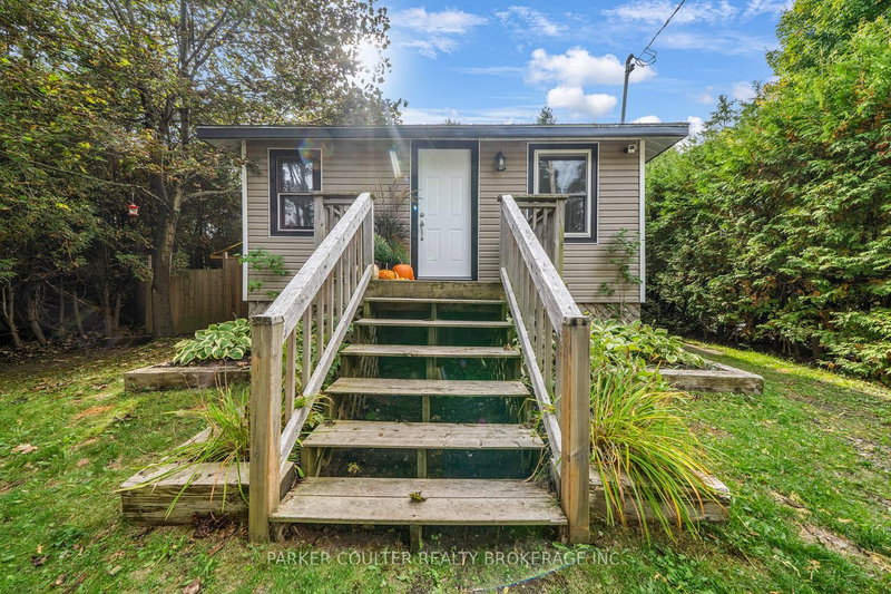 home for sale on 1182 5 Line S