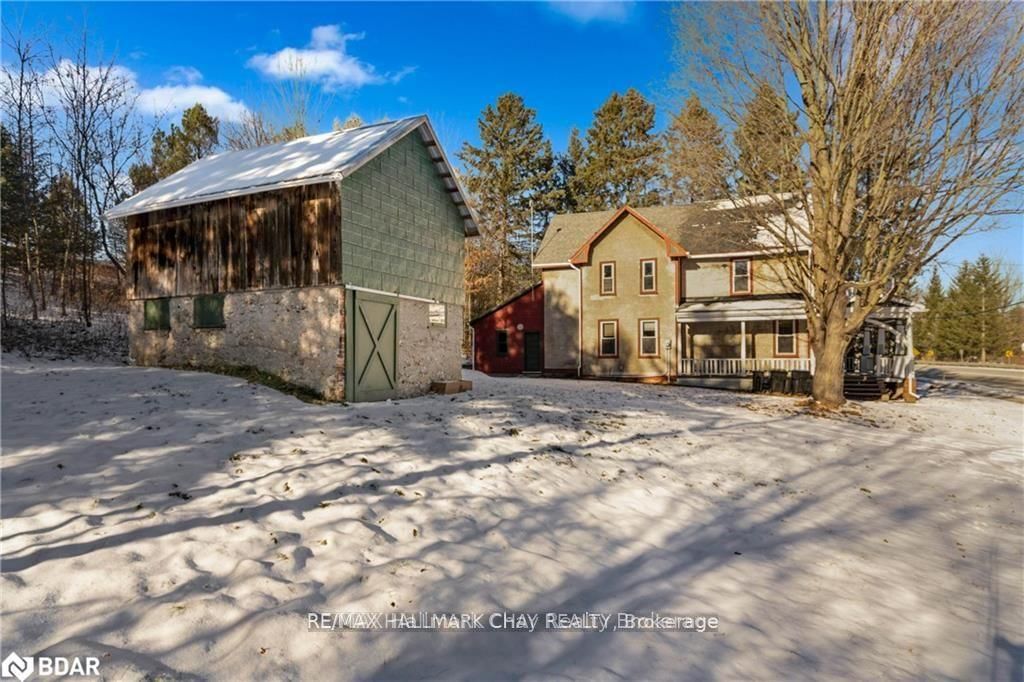4514 Penetanguishene Road - Photo 28
