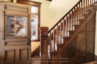 4514 Penetanguishene Road, Springwater, Ontario image-0-3